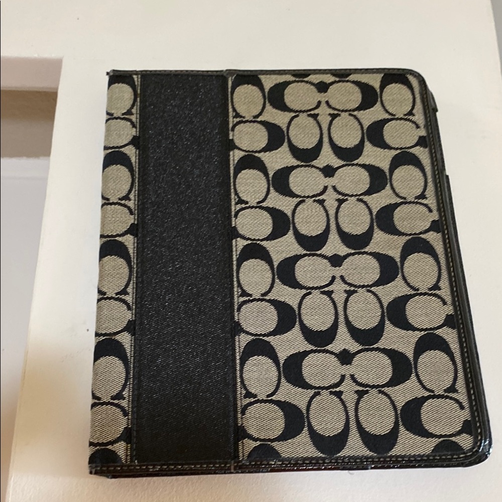 Black and Tan Patterned Tablet Case